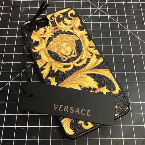 versace handyhülle samsung|Versace Phone cases for Women .